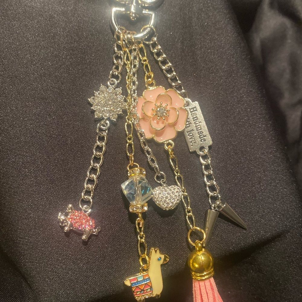 STUNNING PURSE CHARM in Silver Gold Pink Llama